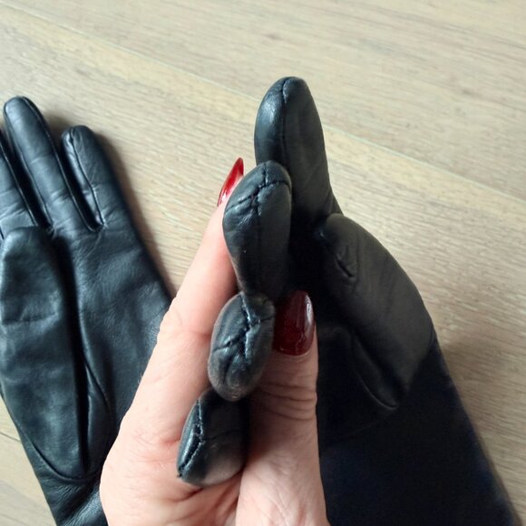 COACH Black 100% Leather Gloves Cashmere Lined Size 7 Gorgeous Vintage - Picture 6 of 11